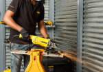 DeWalt DWE492 - купити в інтернет-магазині Техностар