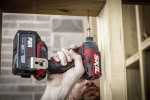 Skil SD1E3225CA+BC1E3110AA - купити в інтернет-магазині Техностар