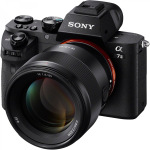 Sony 85mm, f/1.8 для NEX FF (SEL85F18.SYX) - купити в інтернет-магазині Техностар